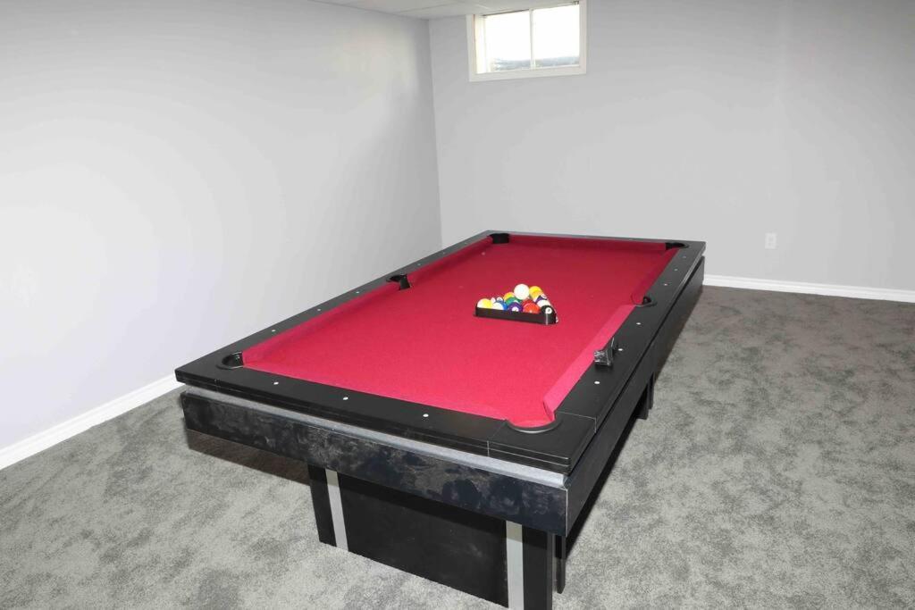 Bowmanville Event Place מראה חיצוני תמונה